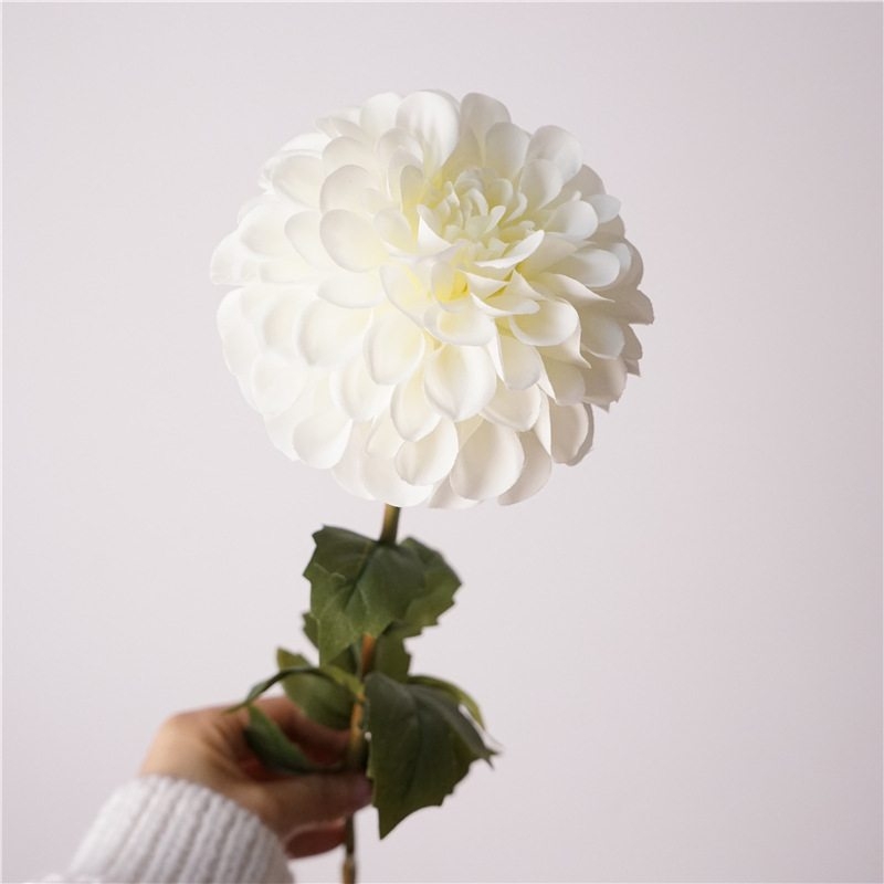 Artificial dahlia