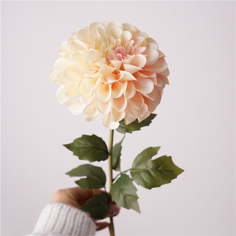 Artificial dahlia