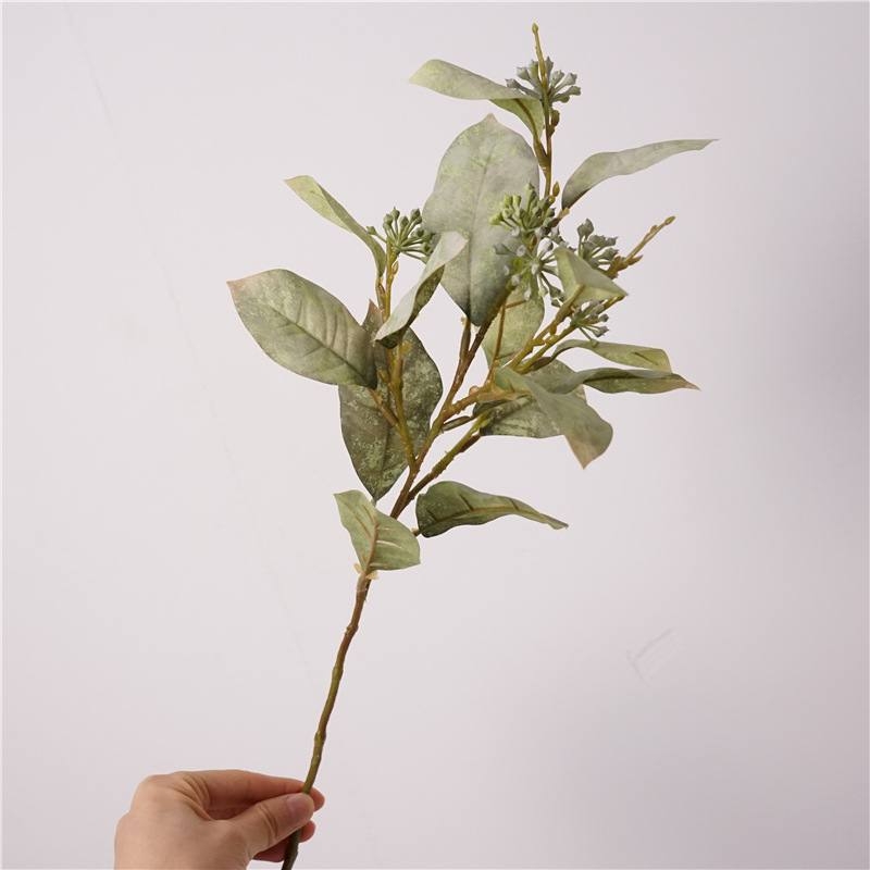 Simulated magnolia leaves