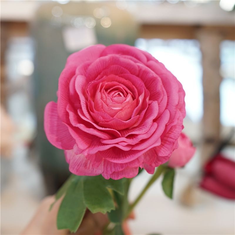 Moisturizing Artificial Ranunculus
