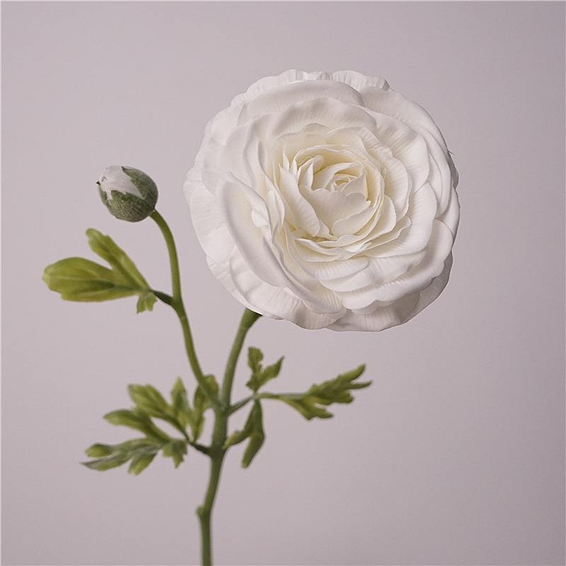 Moisturizing Simulated Ranunculus