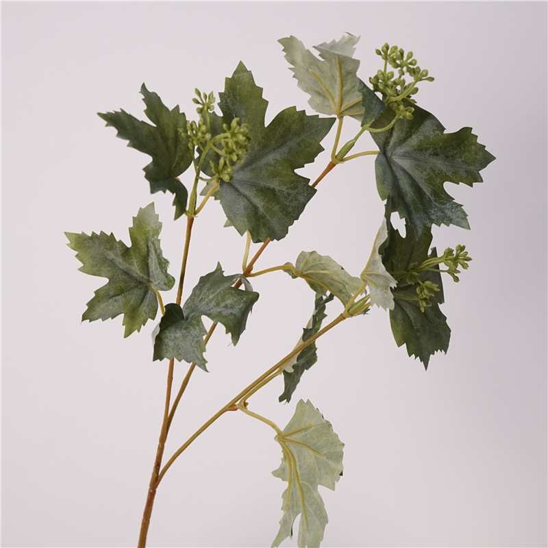 Lifelike artificial maple leaves