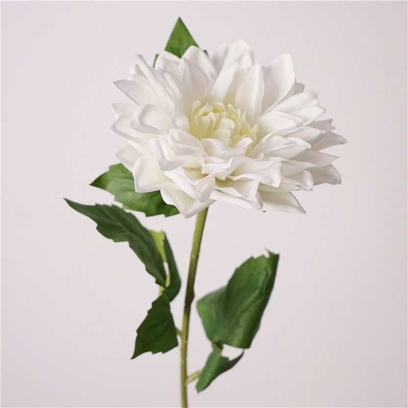 Realistic fake dahlias