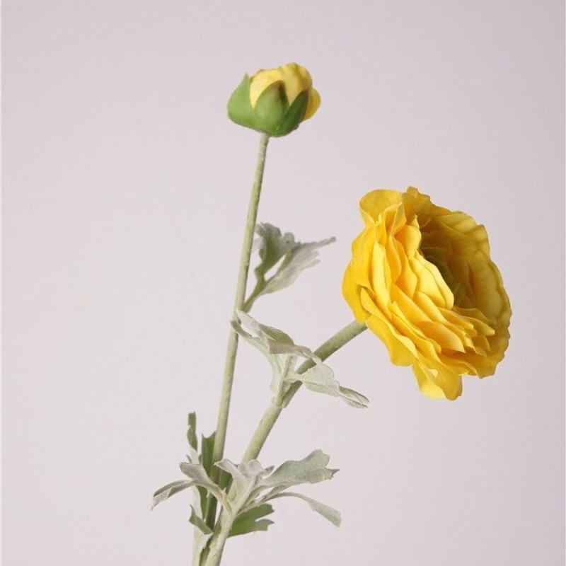 Moisturizing Fake Ranunculus