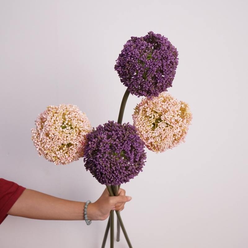 Realistic artificial Allium