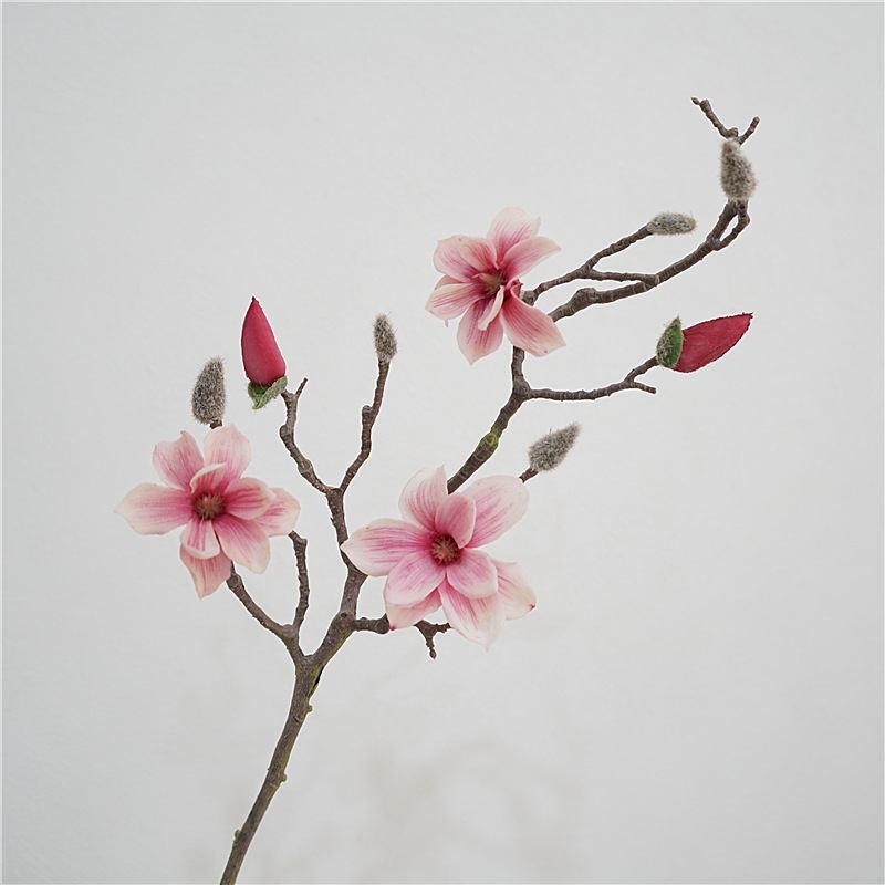 High-quality artificial magnolia flowers