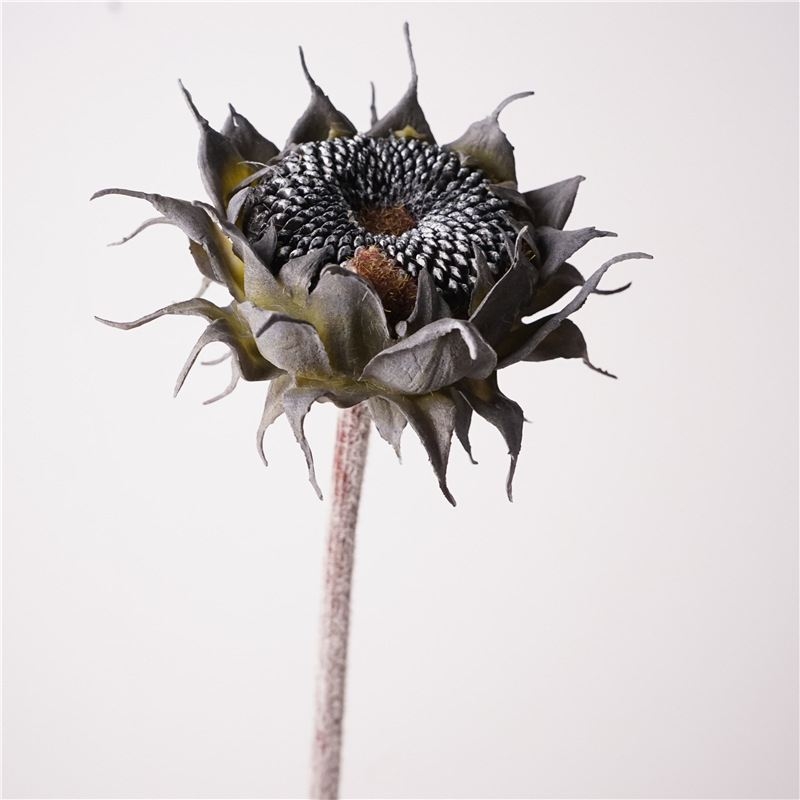 High-quality artificial sunflower