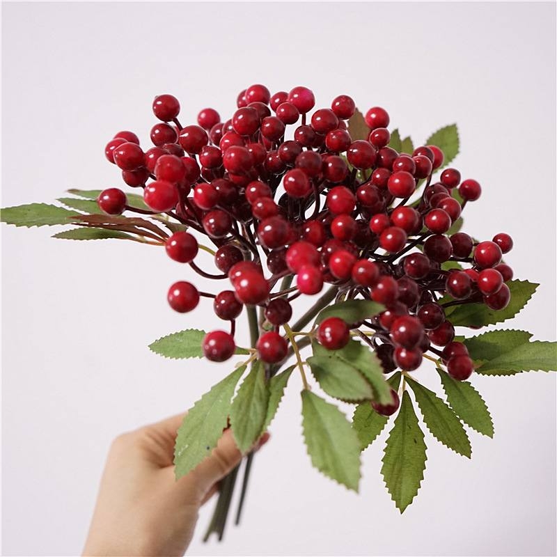 Artificial  berry and leaf bundle