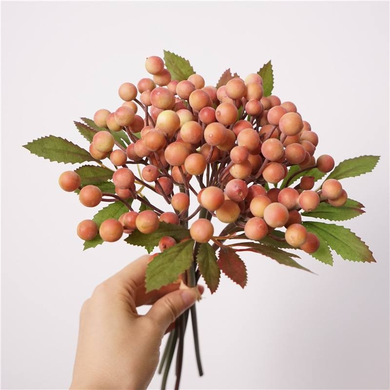 Artificial  berry and leaf bundle