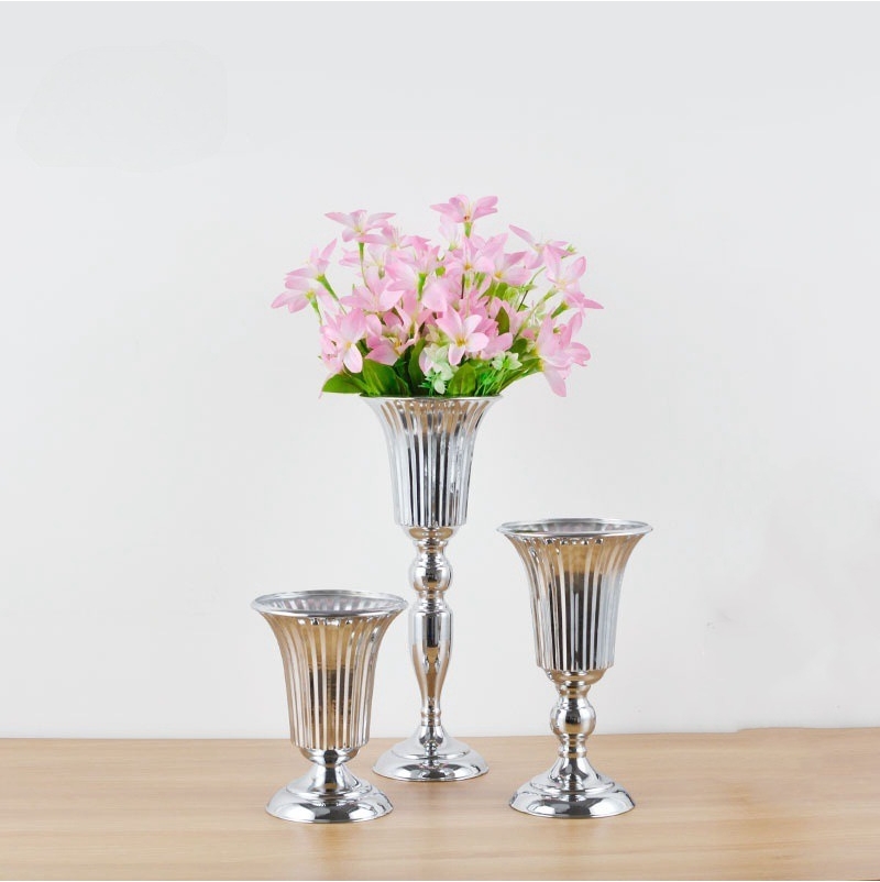 Manufacturer direct sales Iron flower vase