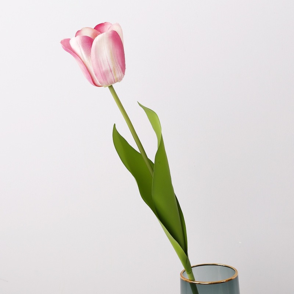 Simulated open-mouthed smiling silk tulip
